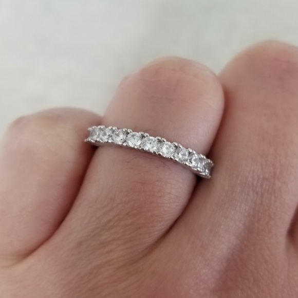 18k 1ct TW Band - Picture 5 of 8